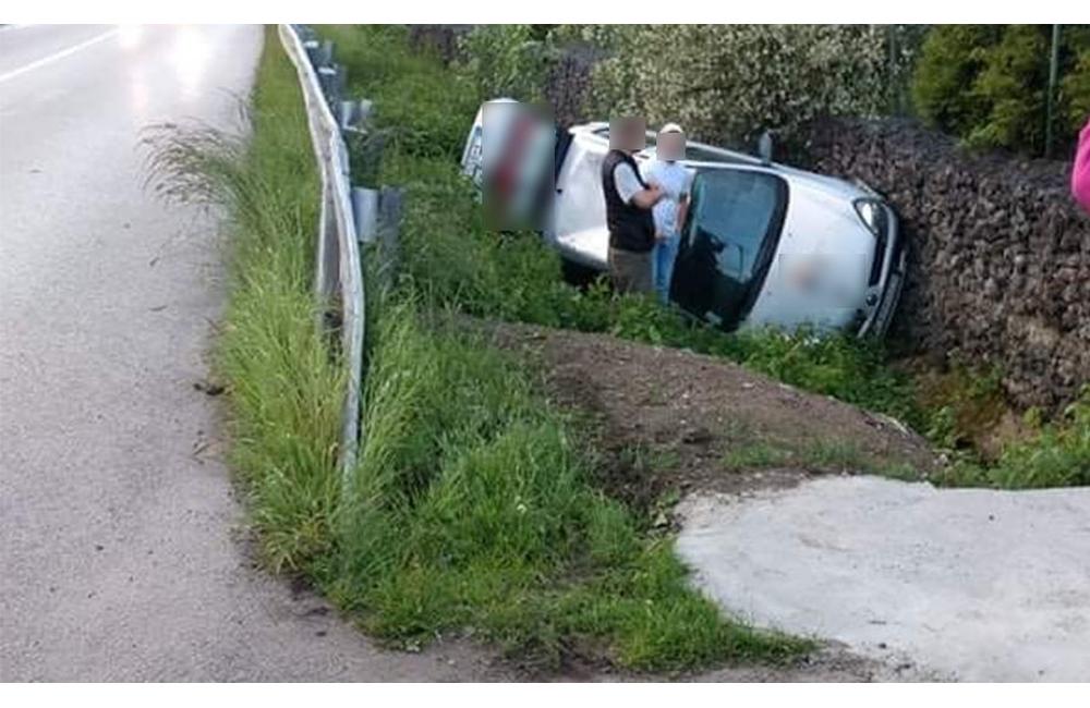FOTO: Dopravné nehody na ceste III. triedy v mestskej časti Trnové, foto 3