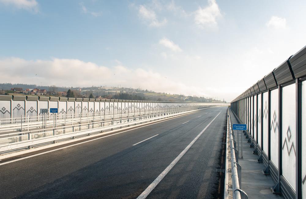 FOTO: Dnes otvoria nový úsek diaľnice D3 medzi Čadcou a Svrčinovcom, foto 10