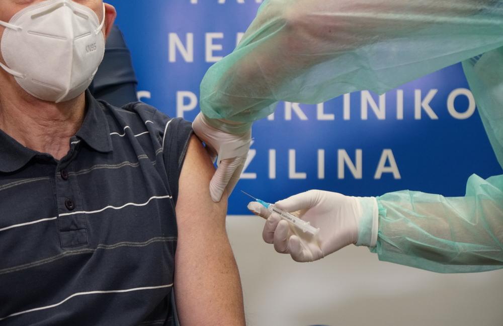 FOTO: Očkovanie proti koronavírusu v Žiline - FNsP Žilina, foto 7