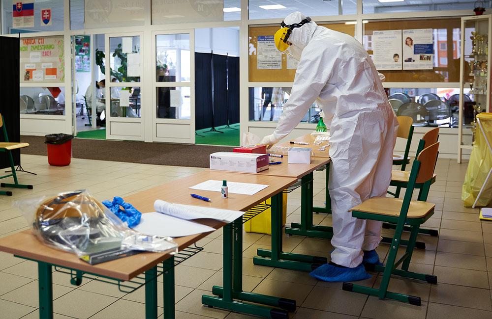 FOTO: Skríningové testovanie v Žiline 23. januára 2021, foto 2