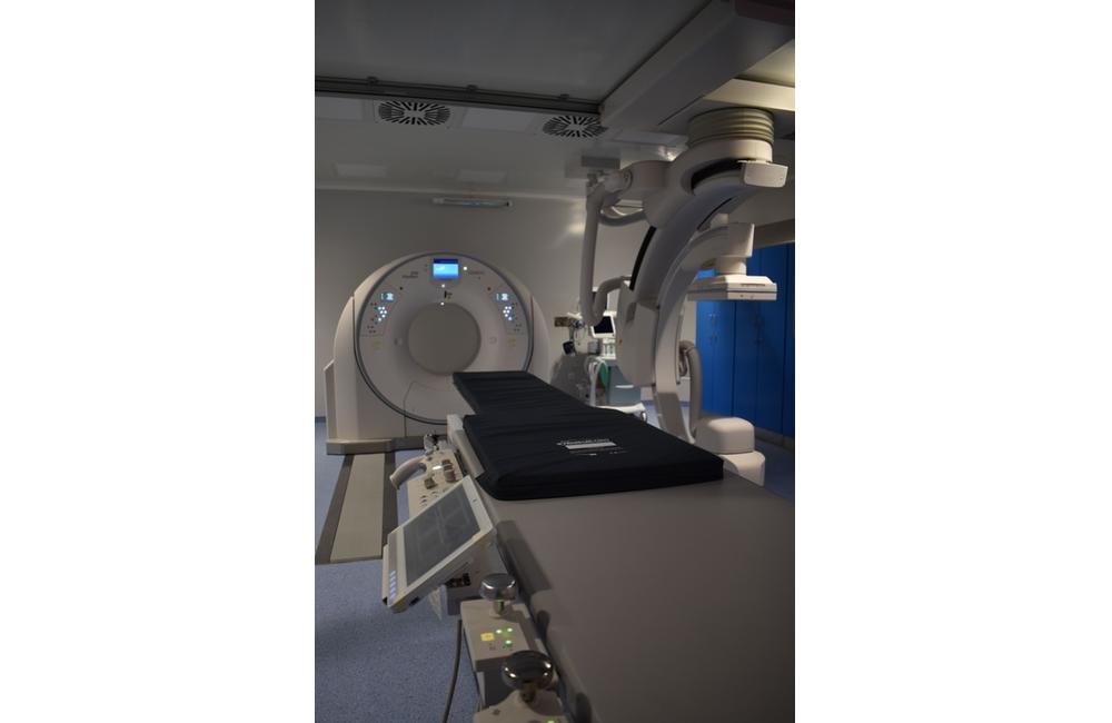 FOTO: Odovzdanie nového CT prístroja v ÚVN Ružomberok, foto 8