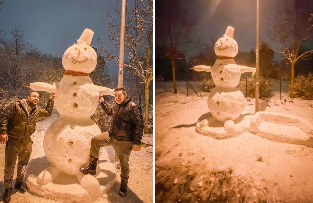 FOTO: Deti na sídlisku Vlčince čaká ráno prekvapenie, dvaja mladíci postavili trojmetrového snehuliaka, foto 1