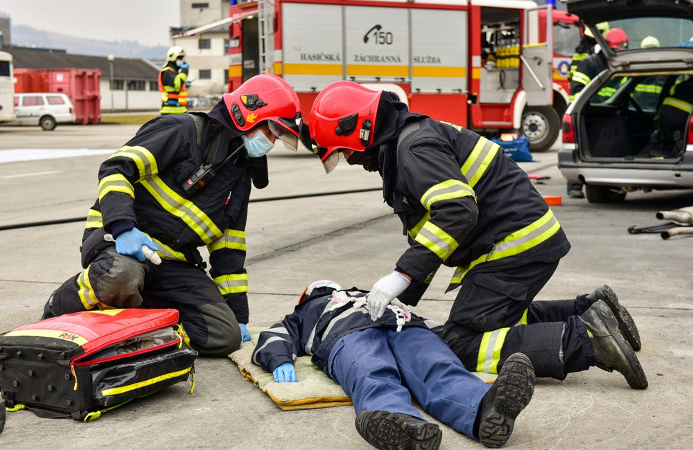 FOTO: Taktické cvičenie hasičov v Žiline, hromadná dopravná nehoda a veľký počet zranených, foto 2