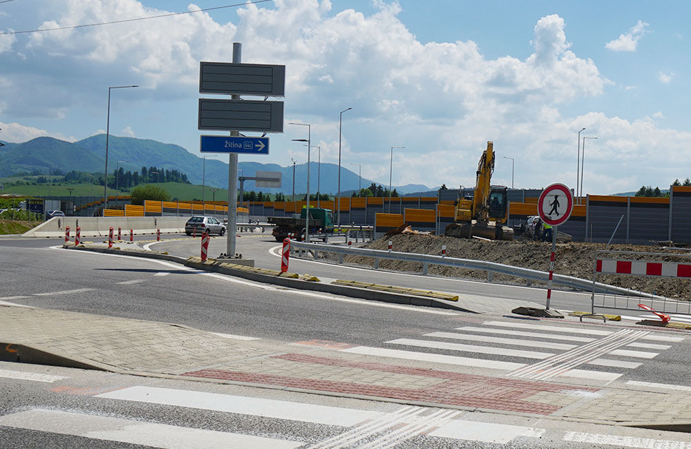 FOTO: Dokončenie rozšírenia jazdných pruhov a napojenia na privádzač na Solinkách, foto 2