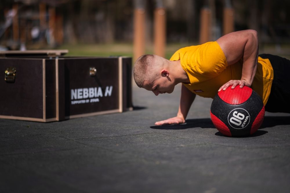 FOTO: Žilinská fitness značka darovala obyvateľom workout box s pomôckami na cvičenie , foto 11