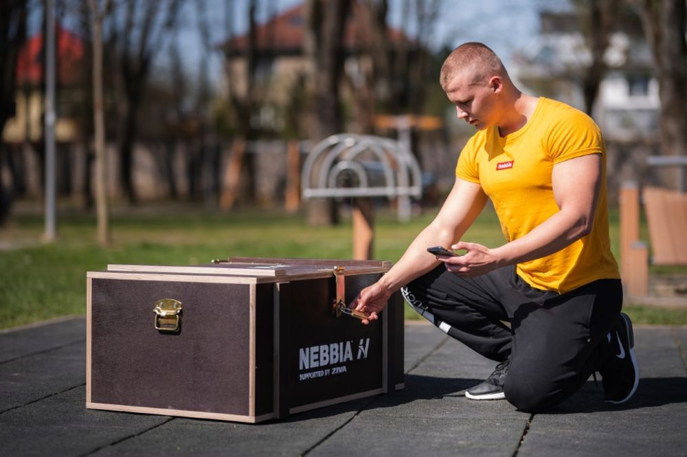 FOTO: Žilinská fitness značka darovala obyvateľom workout box s pomôckami na cvičenie , foto 17