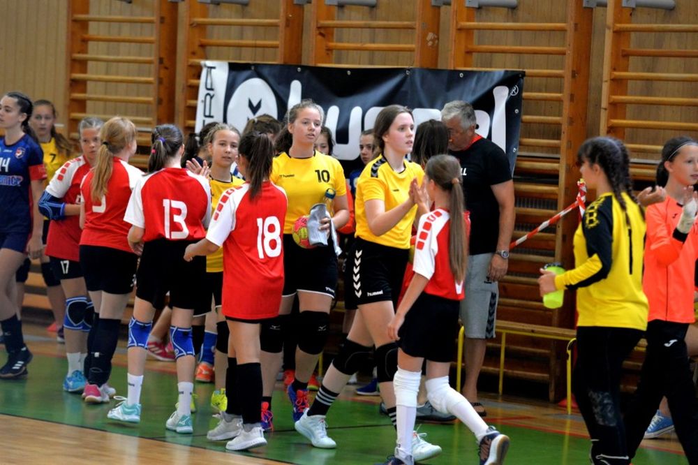 FOTO: Víkendový turnaj hádzaná v Žiline, foto 5