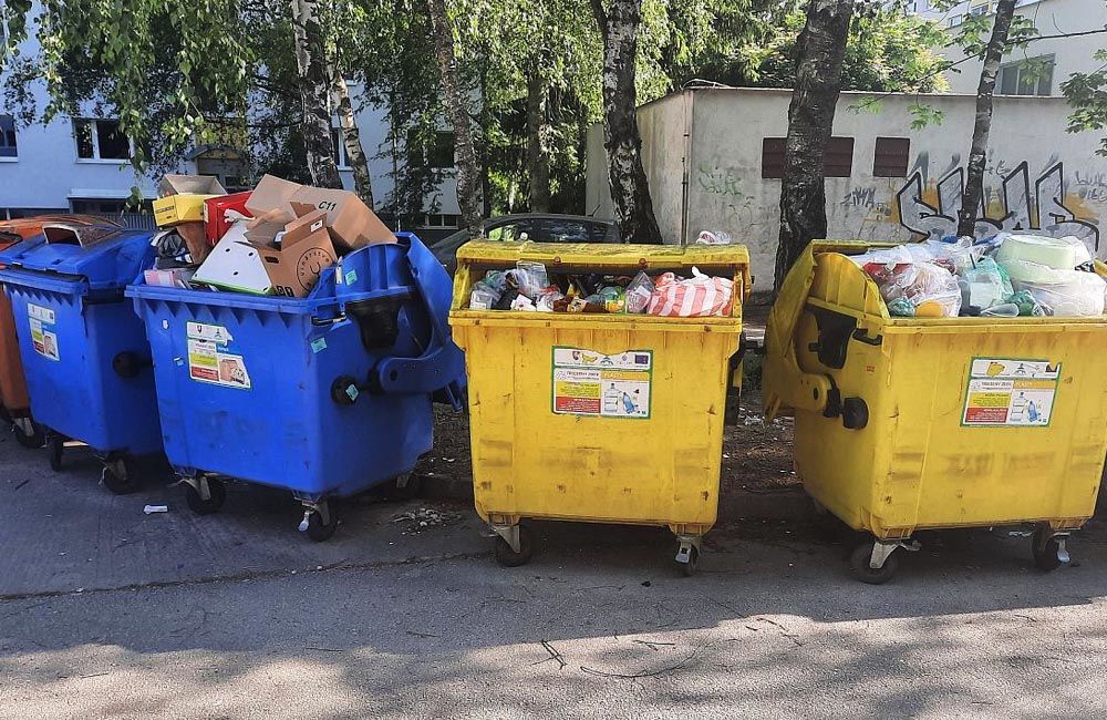 FOTO: Problémy s odvážaním separovaného odpadu v Žiline, foto 2