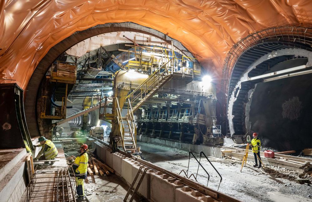 FOTO: Aktuálne zábery z výstavby diaľničného tunela Višňové - 19.10.2021, foto 1