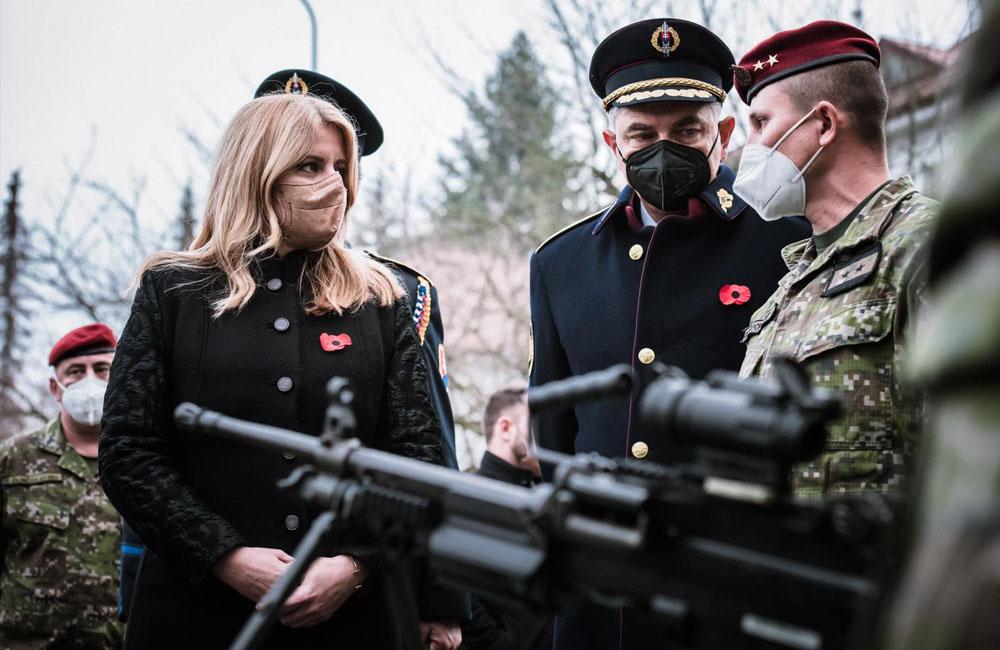 FOTO: Návšteva prezidentky Zuzany Čaputovej v žilinskom 5. pluku špeciálneho určenia, foto 2