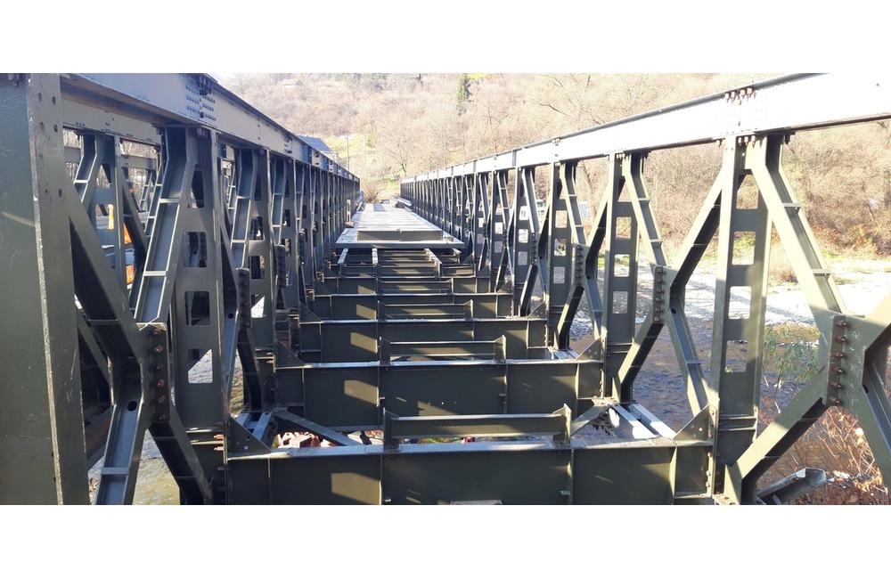 FOTO: Zábery z rekonštrukcie mostov vo Vraní a ich následnej záťažovej skúšky, foto 1