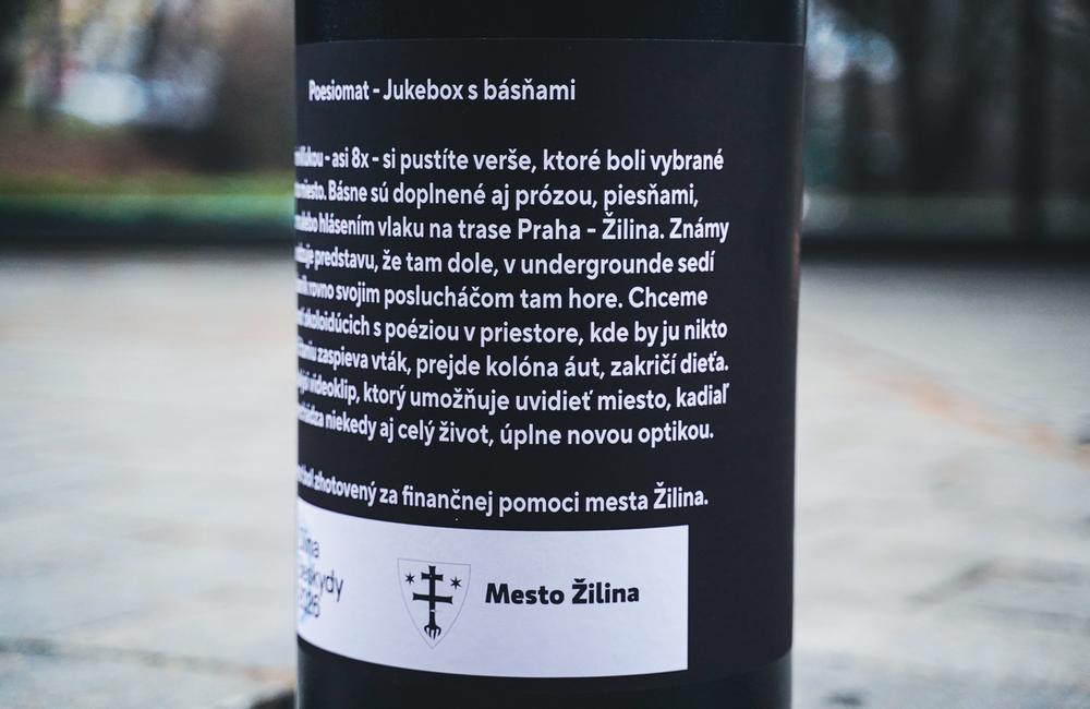 FOTO: Poesiomat v Žiline teší návštevníkov Parku Ľudovíta Štúra, foto 2