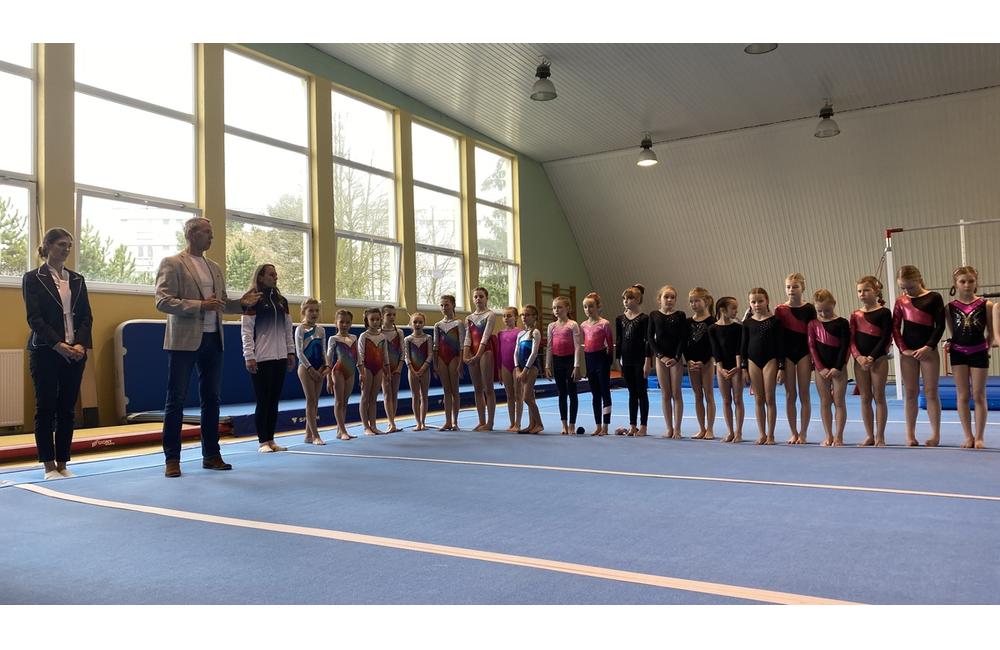 FOTO:  Klub Gymnastika a fitness Žilina pripomenuli na gymnastickej súťaži, foto 6