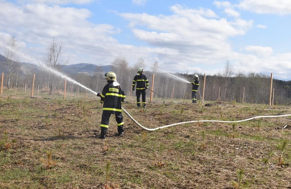 FOTO: Taktické cvičenie dobrovoľných hasičov z Rosiny a Trnového 23. apríla 2022, foto 5