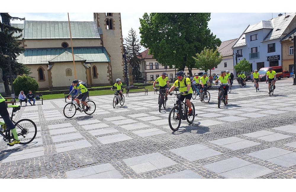 FOTO: Podujatie od Tatier k Dunaju na bicykli šíri povedomie o skleróze multiplex, foto 6