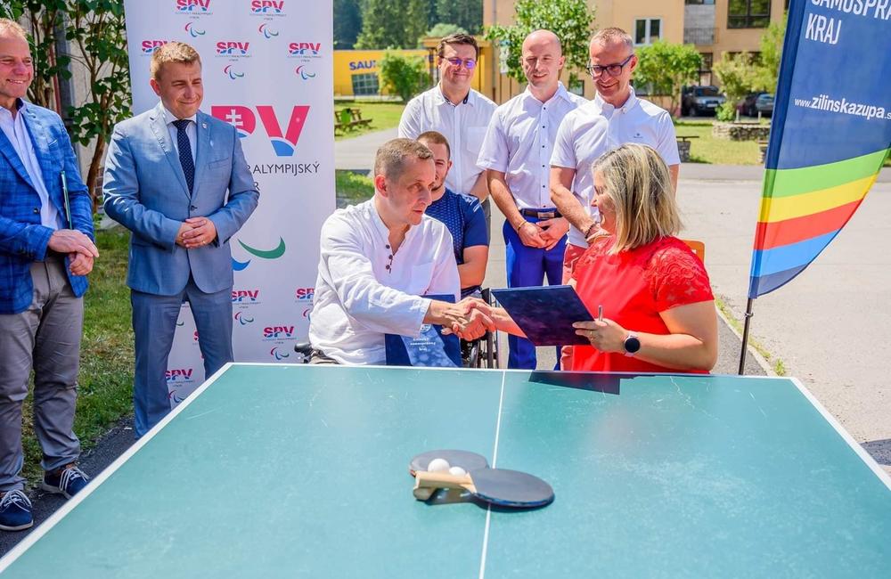 FOTO: Podnik v Dolnom Kubíne, ktorý zamestnáva telesne postihnutých športovcov, foto 2