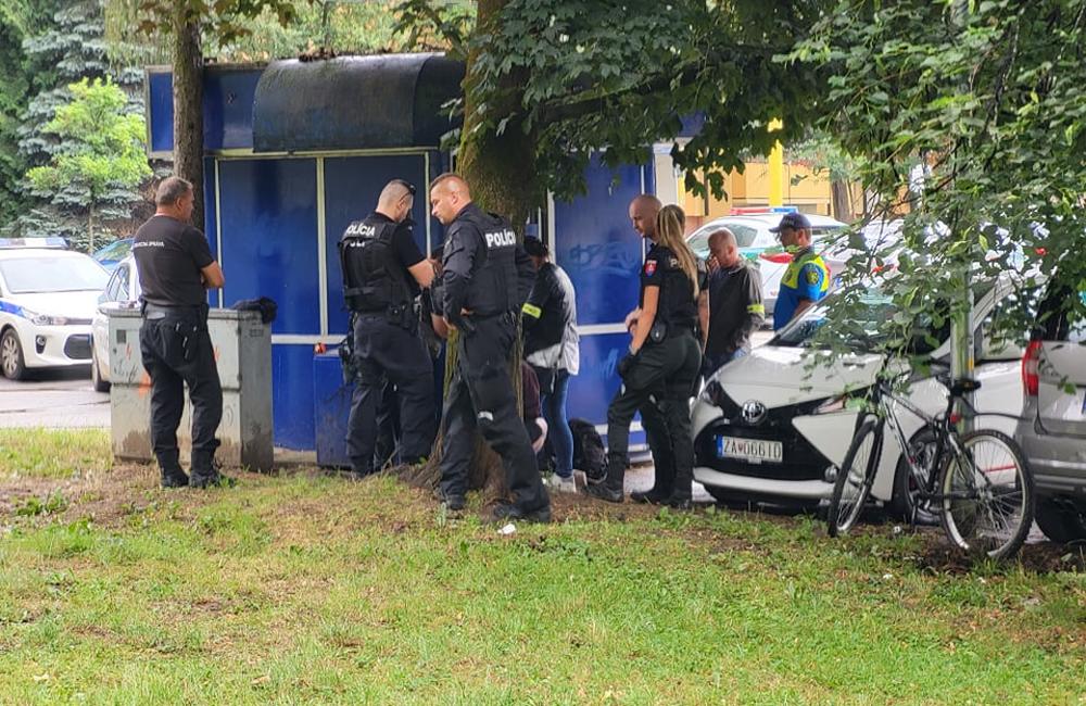 FOTO: Žilinská polícia zadržala 26-ročného drogového dílera na sídlisku Hliny, foto 2