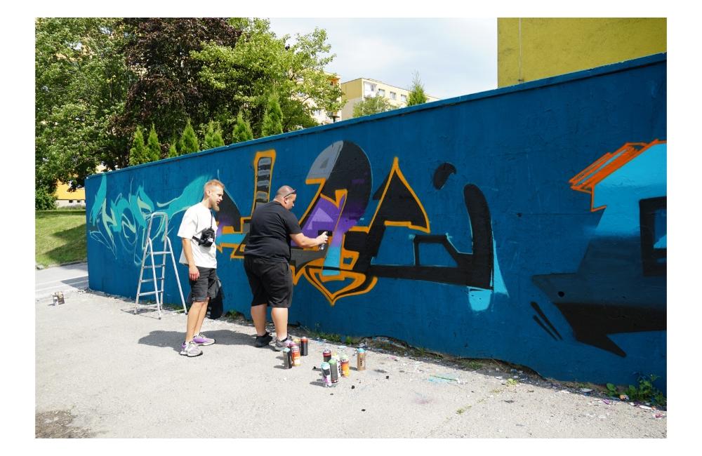 FOTO: Podchod na sídlisku Vlčince skrášlilo viac ako 30 street a graffiti umelcov z celého Slovenska, foto 19