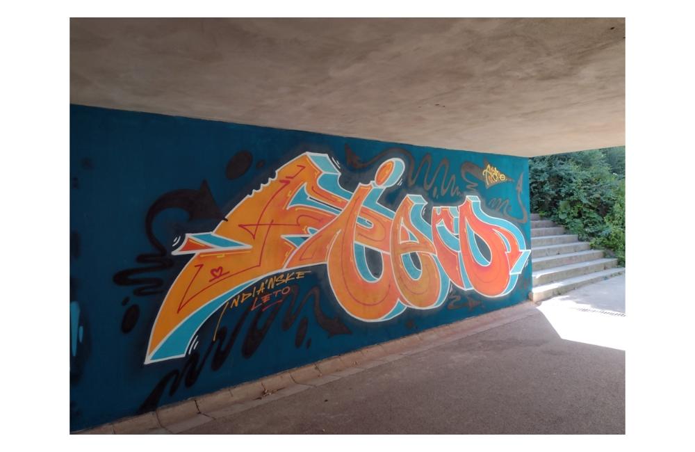 FOTO: Podchod na sídlisku Vlčince skrášlilo viac ako 30 street a graffiti umelcov z celého Slovenska, foto 37