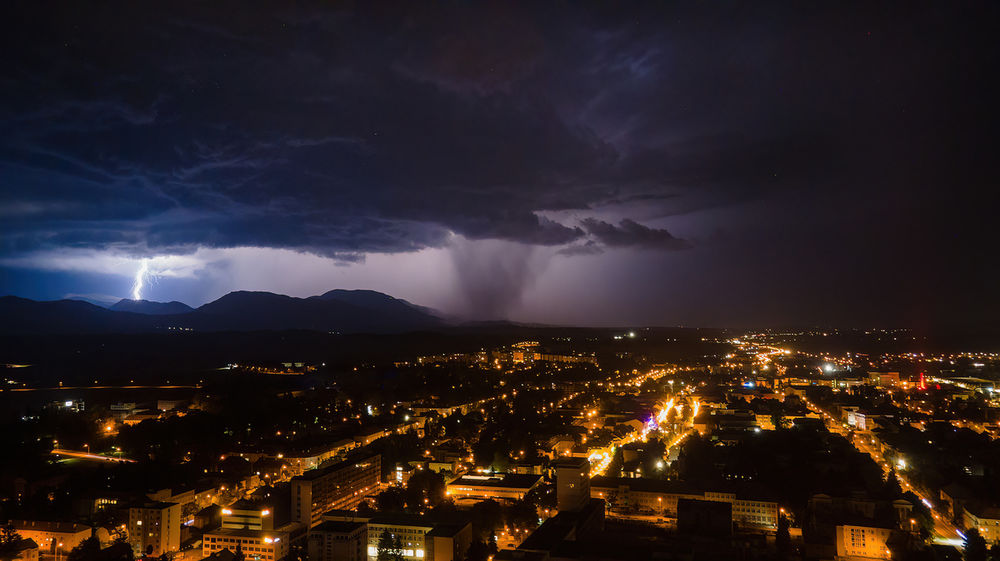 FOTO: Búrka nad Martinom zachytená z drona, foto 1