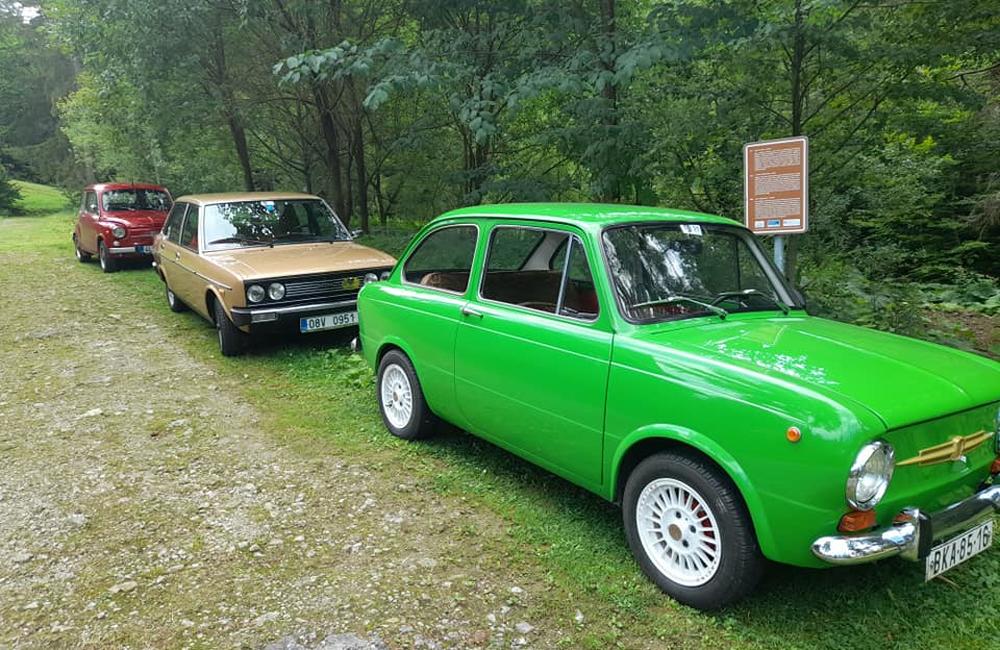 FOTO: Medzinárodný zraz historických vozidiel Fiat v skanzene vo Vychylovke, foto 11