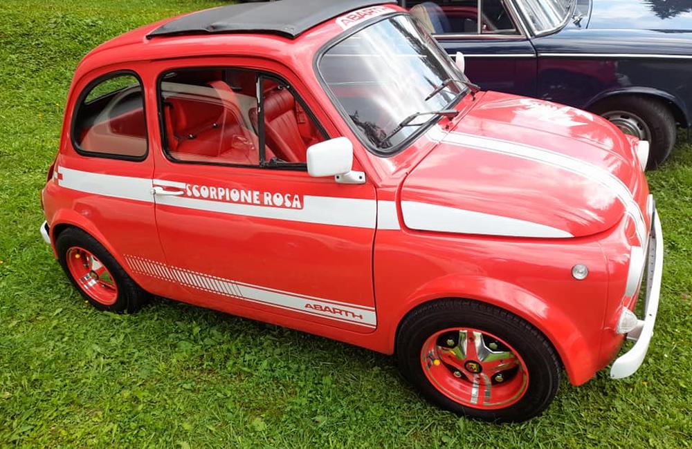 FOTO: Medzinárodný zraz historických vozidiel Fiat v skanzene vo Vychylovke, foto 14