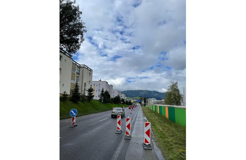 FOTO: Začali rekonštruovať hlavnú cestu v Ružomberku, obmedzenia potrvajú do 28. októbra, foto 4