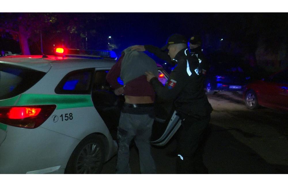 FOTO: Opitý vodič unikal hliadke mestskej polície zo Soliniek na Vlčince, foto 5