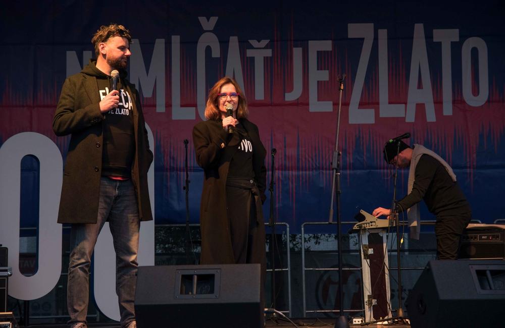 FOTO: Protikorupčný koncert Jany Kirschner Nemlčať je zlato, foto 8