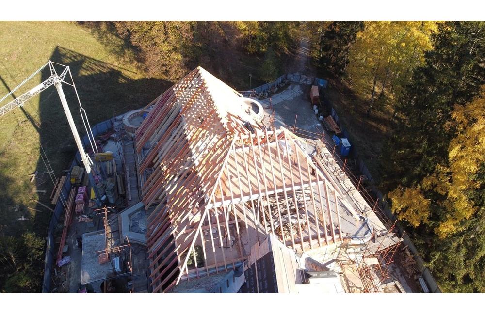 FOTO: Aktuálny stav rekonštrukcie Kuneradského zámku, foto 1