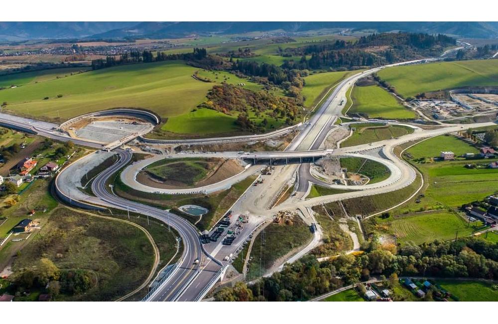 FOTO: Národná diaľničná spoločnosť zverejnila svoje najnovšie zábery z výstavby diaľnice D1 zachytené dronom, foto 12