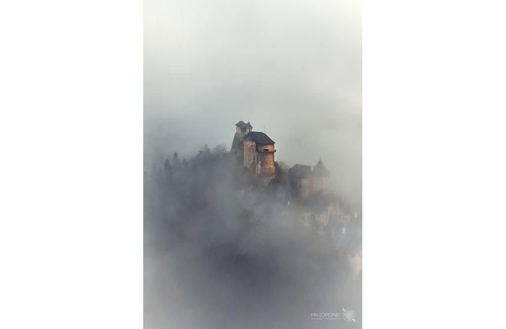 FOTO: Letecké zábery Oravského hradu, foto 1