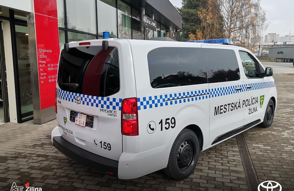FOTO: Mestská polícia v Žiline má nové vozidlo Toyota Proace Verso, foto 3