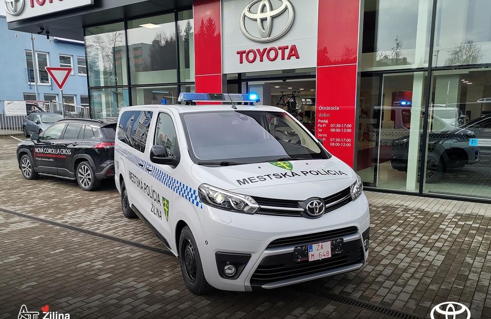 FOTO: Mestská polícia v Žiline má nové vozidlo Toyota Proace Verso, foto 2