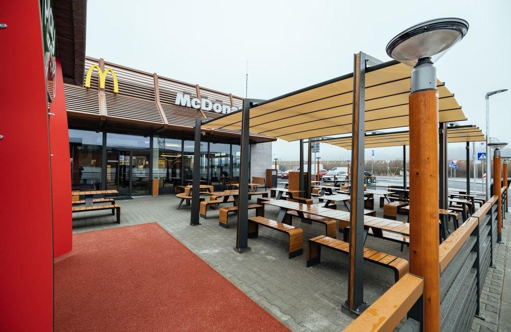 FOTO: Pri žilinskom letisku v Dolnom Hričove otvorili novú reštauráciu McDonald's, foto 2