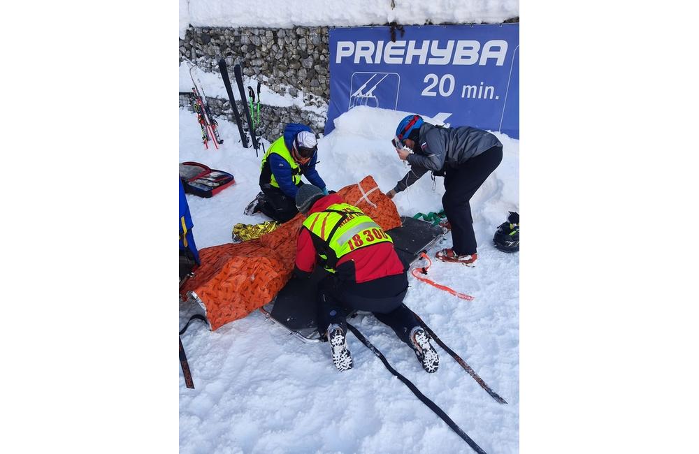 FOTO: Záchrana mladého lyžiara v Jasnej, foto 6