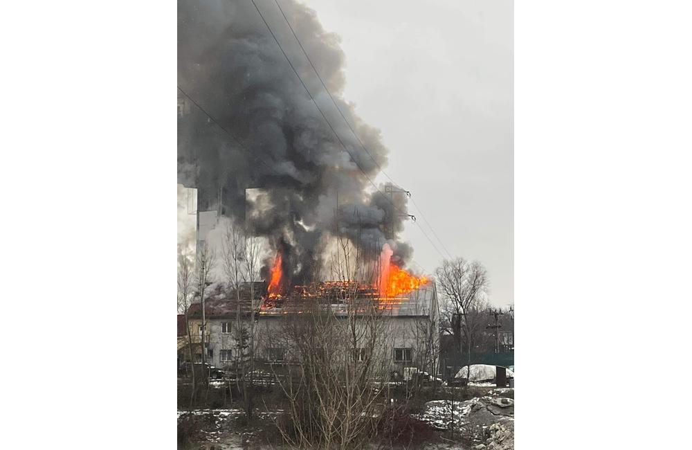 FOTO: Požiar budovy pri vodojeme v Budatíne, foto 11