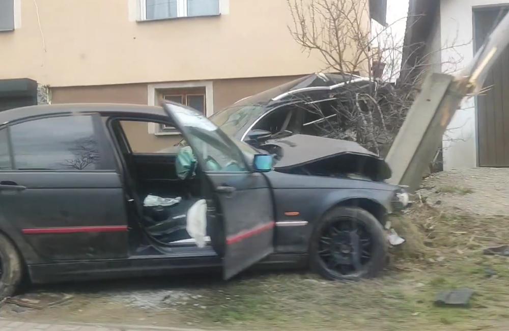 FOTO: Havarované vozidlá po policajnej naháňačke v Hruštíne, foto 2