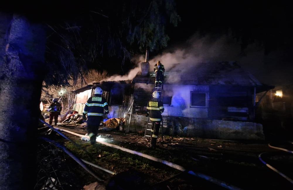 FOTO: Požiar rodinného domu v Čadci 6. 4. 2023, foto 3