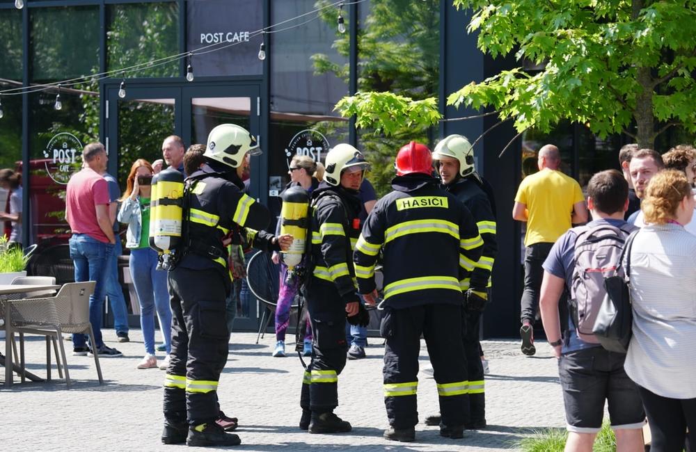FOTO: Požiarne cvičenie a evakuácia administratívnej budovy Poštová 1, foto 5