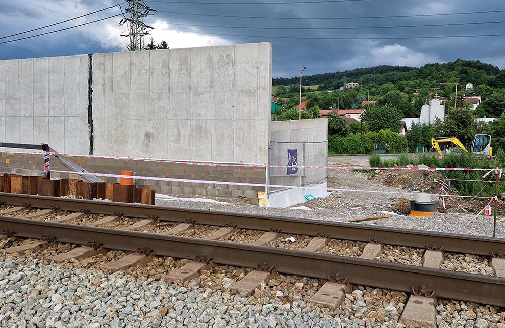 FOTO: V žilinskej mestskej časti Budatín vzniká nový železničný podchod, foto 3