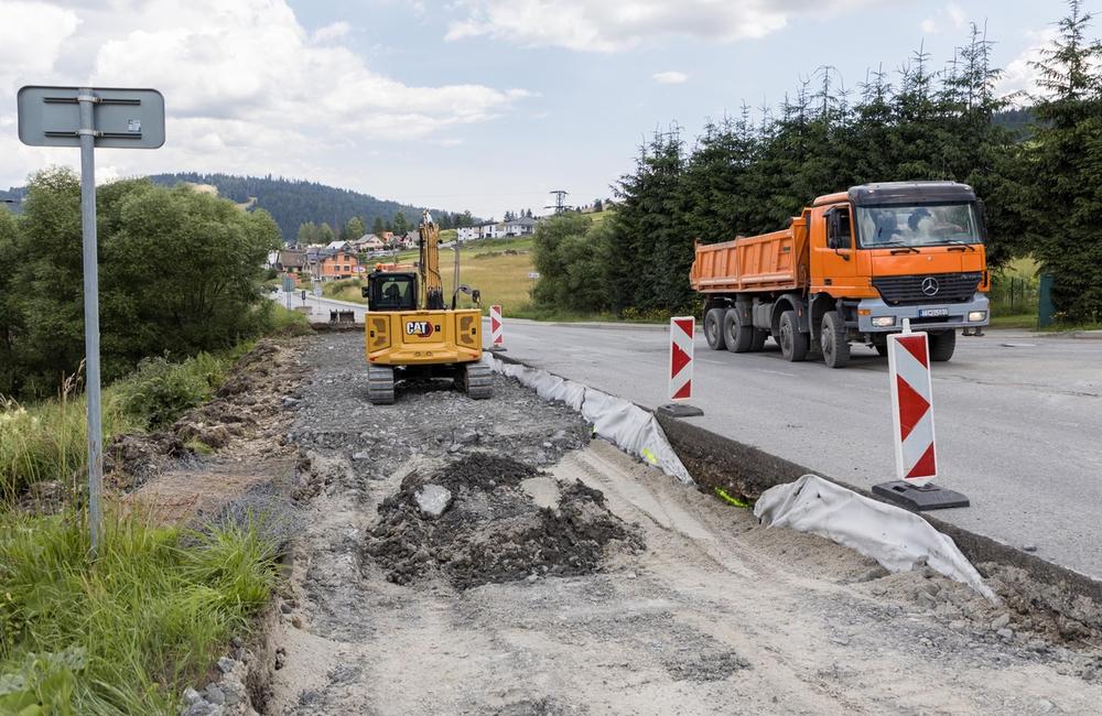 FOTO: Rekonštrukcia cesty medzi obcami Zákamenné a Krušetnica, foto 7