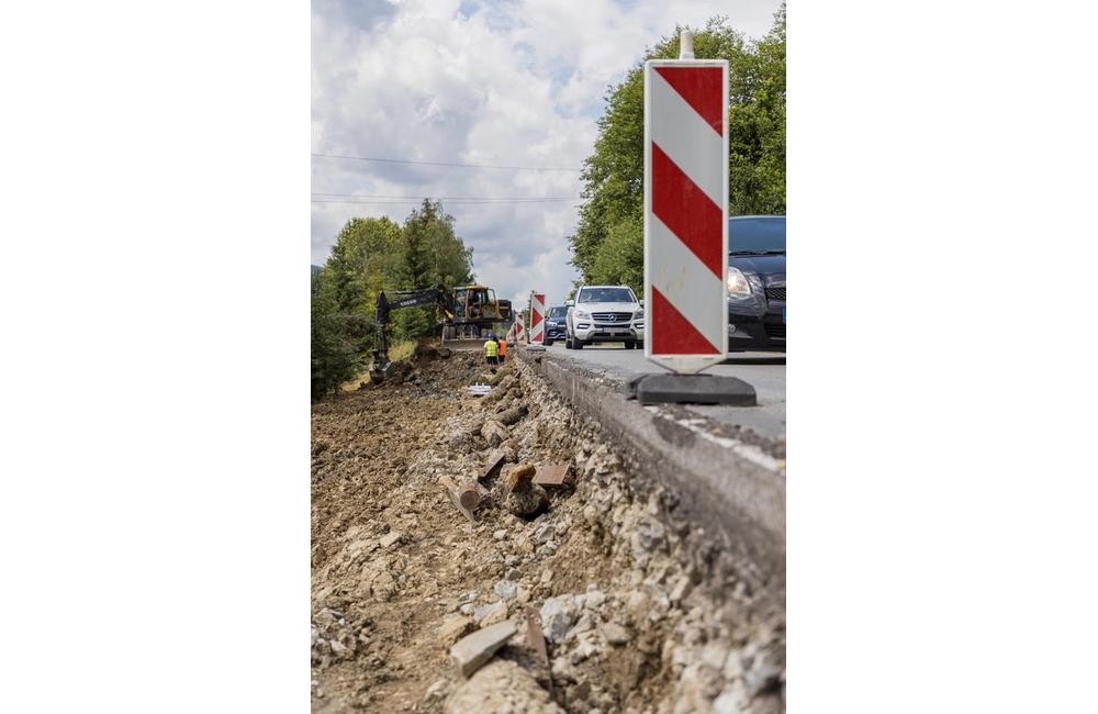 FOTO: Rekonštrukcia cesty medzi obcami Zákamenné a Krušetnica, foto 8