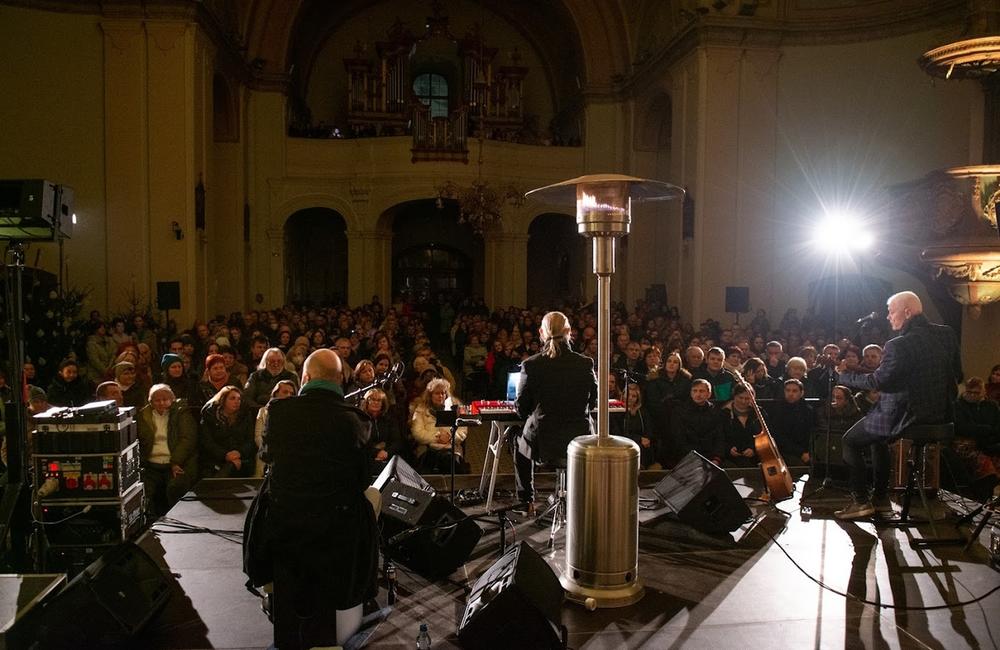 FOTO: Vašo Patejdl odohral jeden z posledných koncertov vo Višňovom, foto 32