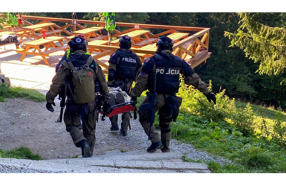 FOTO: Chatu pod Suchým obsadili teroristi (FOX 23), foto 13