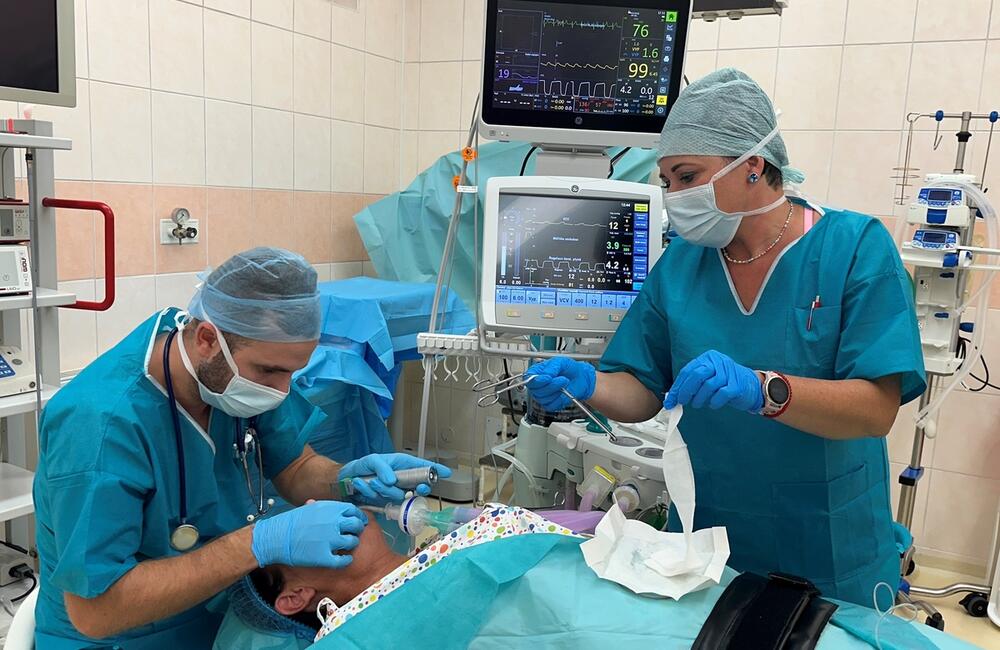 FOTO: Operácia v žilinskej nemocnici pomohla Janke dýchať, foto 7