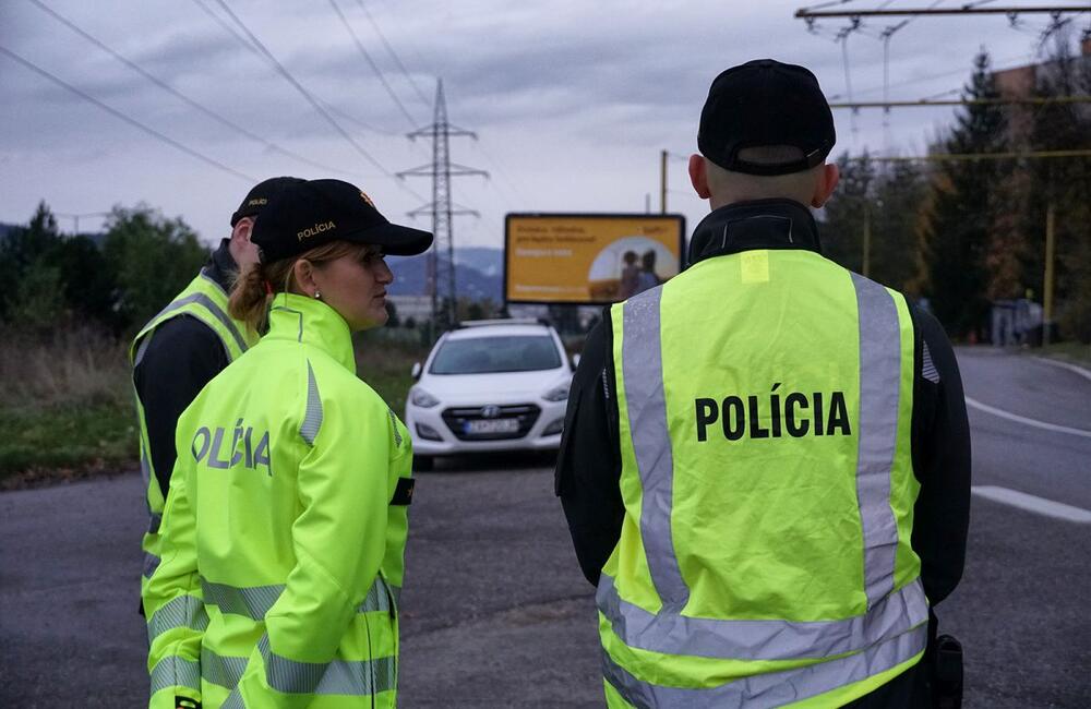 FOTO: Osobitná policajná kontrola v Žiline - 10. novembra 2023, foto 3