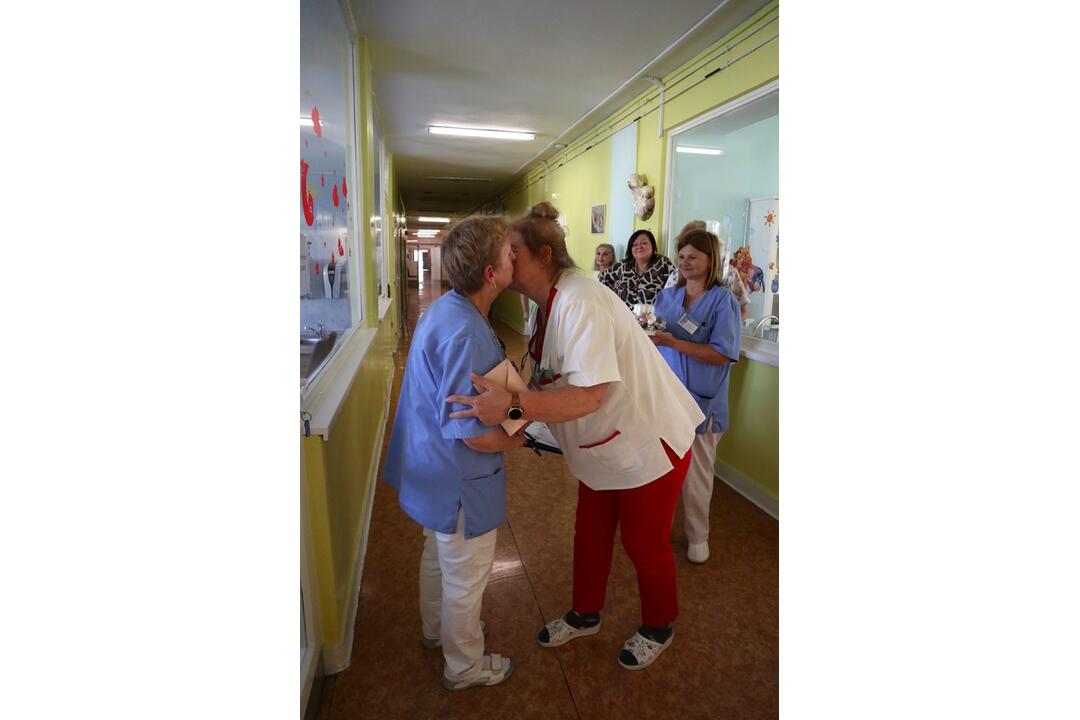 FOTO: Tieto sestričky odchádzajú po vyše 40 rokoch zo žilinskej nemocnice, foto 3
