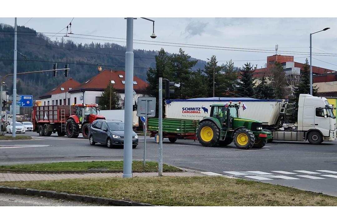 FOTO: Protesty farmárov v Žilinskom kraji 22. februára, foto 32