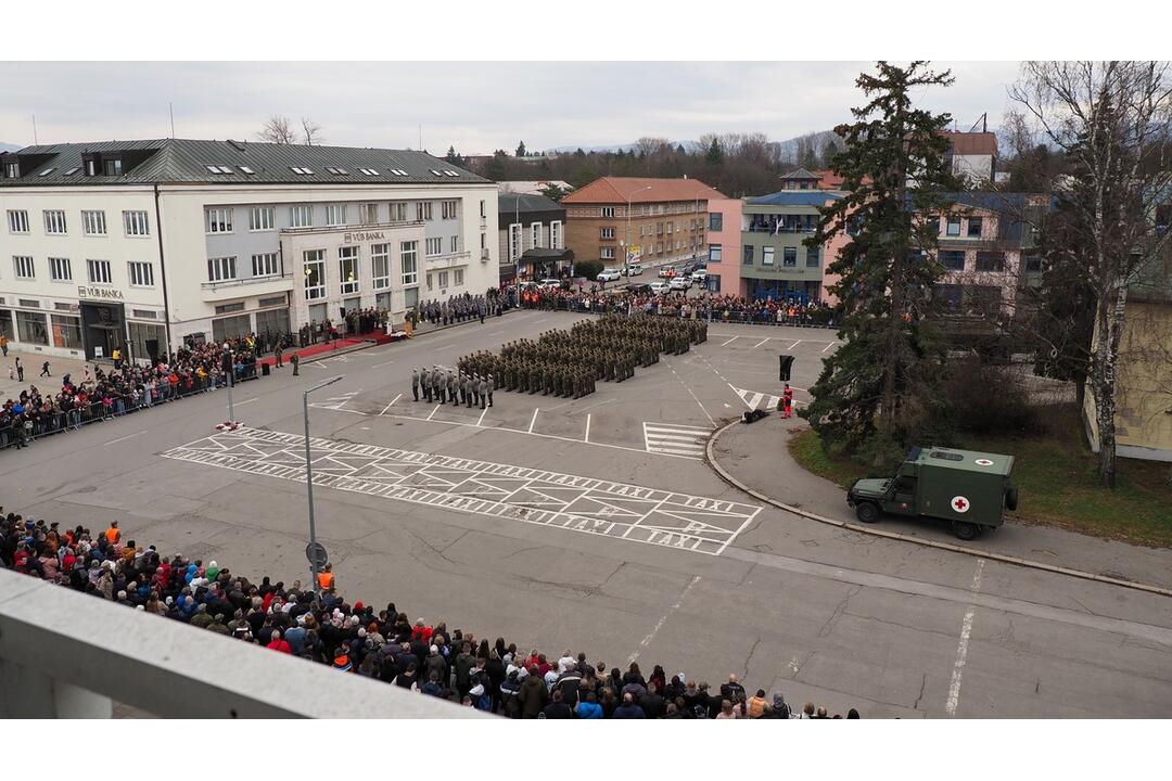 FOTO: Prísaha 200 nových vojakov v Martine, foto 15